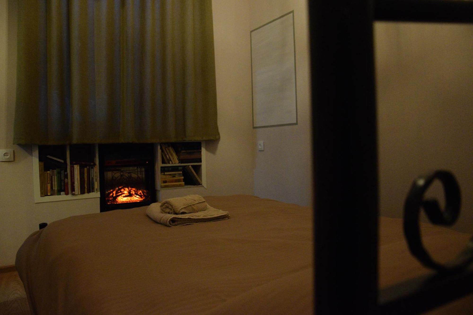 Librarians' Flat Apartment Tbilisi Bagian luar foto