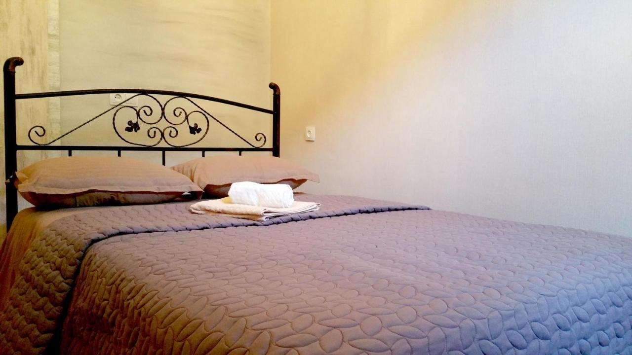 Librarians' Flat Apartment Tbilisi Bagian luar foto